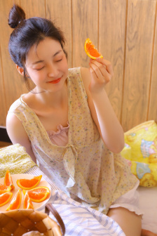 六小龄童死了吗